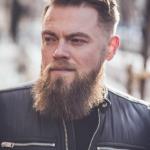 Barbers, barbering, kolekcja męskiego fryzjerstwa, fryzjer, męskie trendy, tekstura, gradacja, pompadour, fade cut, krótkie włosy, pełna broda, styl, pasma